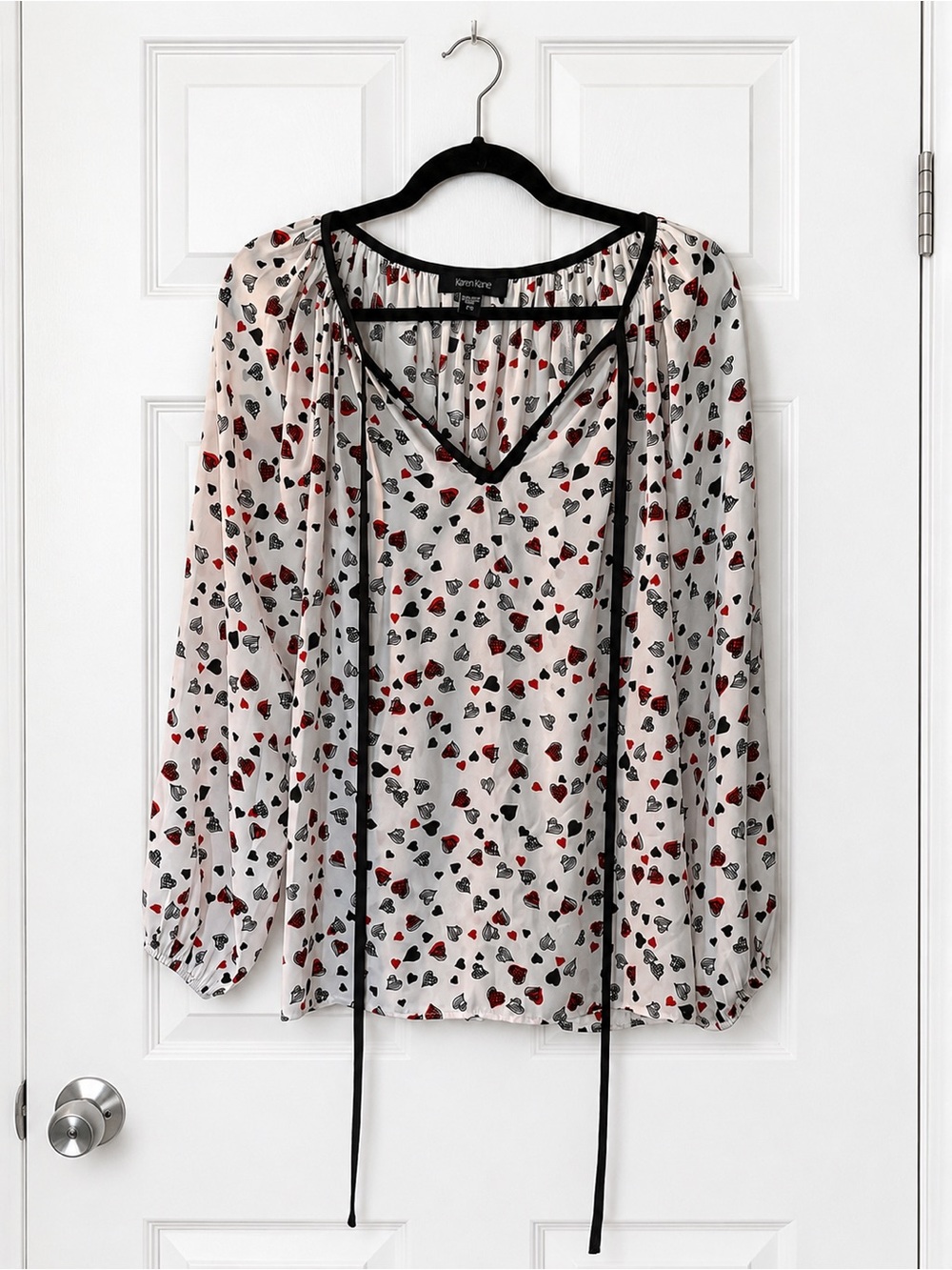 Flowy Queen of Hearts Tie-Front Blouse Size XS